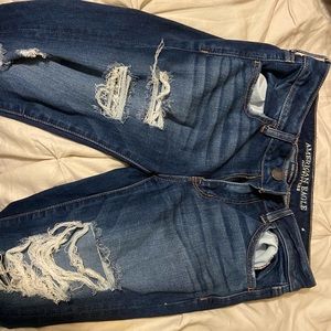 ae ripped skinny jeans